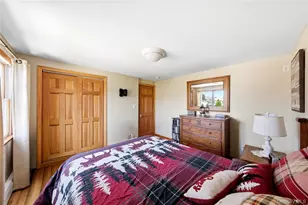 19 Tower Ln, Levittown, NY 11756 - Photo 16
