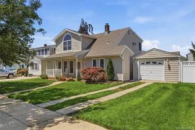 19 Tower Lane, Levittown, NY 11756 - Photo 2