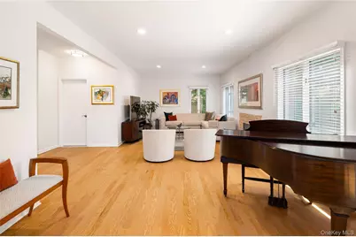 142 Woodbrook Road, White Plains, NY 10605 - Photo 12