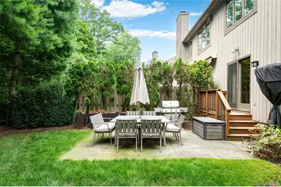 142 Woodbrook Road, White Plains, NY 10605 - Photo 22
