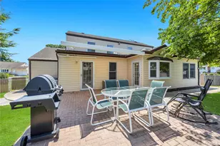 35 Jerold St, Plainview, NY 11803 - Photo 40