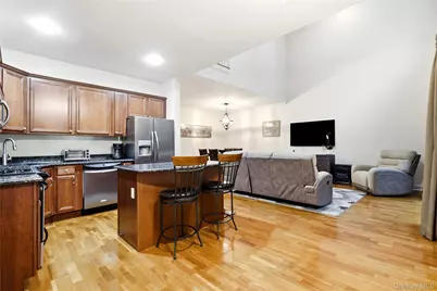 260 Medea Way, Central Islip, NY 11722 - Photo 8