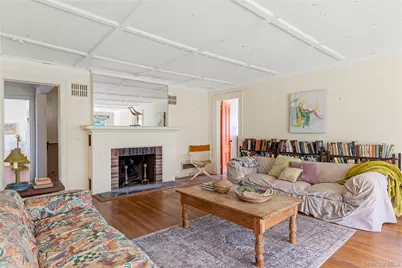 11 Ocean Walk, Babylon, NY 11702 - Photo 4