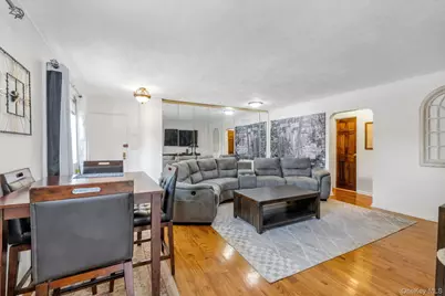 163-02 Willets Point Blvd. #4-221, Whitestone, NY 11357 - Photo 4
