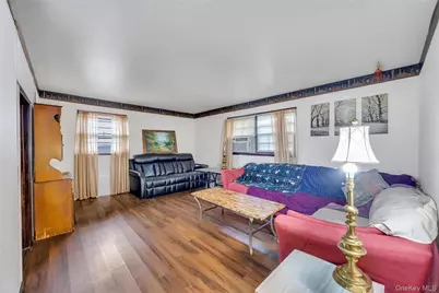 612 Vine Street, Babylon, NY 11702 - Photo 26