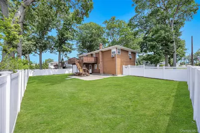 612 Vine Street, Babylon, NY 11702 - Photo 38