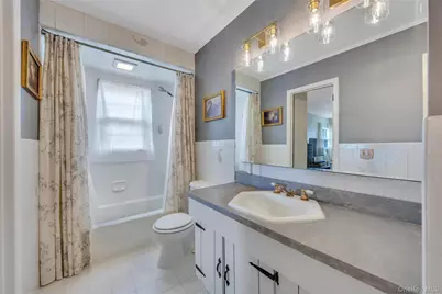 612 Vine Street, Babylon, NY 11702 - Photo 18