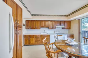 612 Vine St, Babylon, NY 11702 - Photo 14