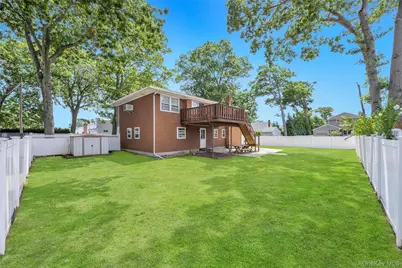 612 Vine Street, Babylon, NY 11702 - Photo 36