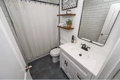 511 Devon Place, West Islip, NY 11795 - Photo 12