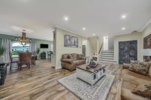 511 Devon Pl, West Islip, NY 11795 - Photo 10