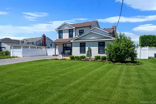 511 Devon Pl, West Islip, NY 11795 - Photo 2