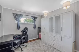 92 Rhode Island Ave, Bay Shore, NY 11706 - Photo 16