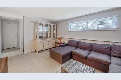 92 Rhode Island Avenue, Bay Shore, NY 11706 - Photo 22