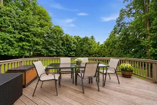 3 Larch Ct, Suffern, NY 10901 - Photo 2