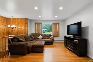 3 Larch Ct, Suffern, NY 10901 - Photo 8