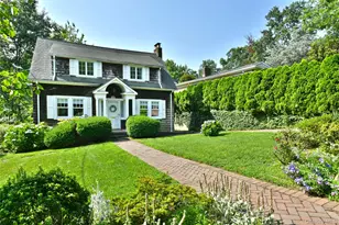 3-08 38th Rd, Douglaston, NY 11363 - Photo 2