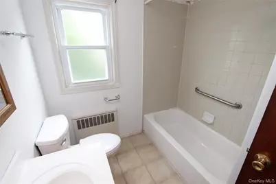 42 5th Avenue S, Huntington Station, NY 11746 - Photo 12