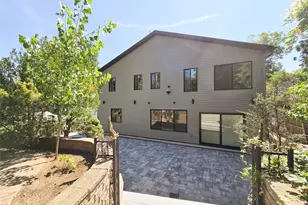 49-32 Annadale Ln, Little Neck, NY 11362 - Photo 10