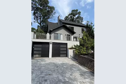 49-32 Annadale Lane, Little Neck, NY 11362 - Photo 2