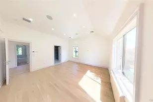 49-32 Annadale Ln, Little Neck, NY 11362 - Photo 26
