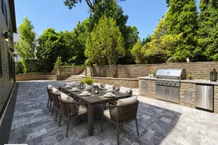 49-32 Annadale Ln, Little Neck, NY 11362 - Photo 4