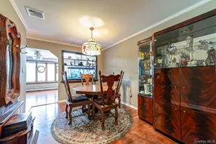 41 Oak St, Smithtown, NY 11787 - Photo 8