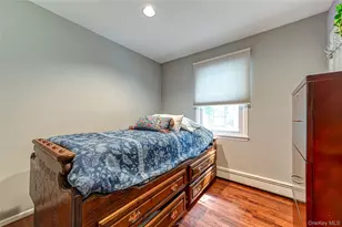 41 Oak St, Smithtown, NY 11787 - Photo 18