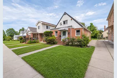76-53 172nd Street, Fresh Meadows, NY 11366 - Photo 4