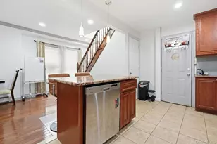 111-35 166th St, Jamaica, NY 11433 - Photo 10