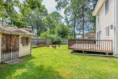 28 Roanoke Road, Sound Beach, NY 11789 - Photo 6
