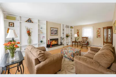 4 Beaverdale Lane, Stony Brook, NY 11790 - Photo 6