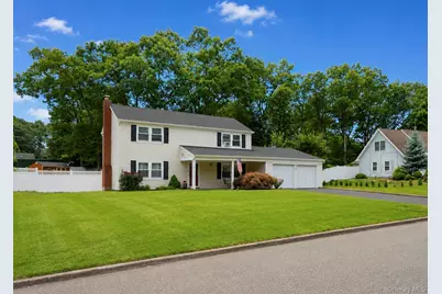 4 Beaverdale Lane, Stony Brook, NY 11790 - Photo 4