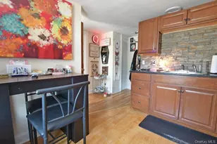 478 Marcy Ave, Riverhead, NY 11901 - Photo 8