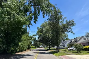 24 Gates St, Greenlawn, NY 11740 - Photo 4