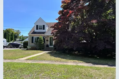 24 Gates Street, Greenlawn, NY 11740 - Photo 2