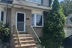 110 Lyceum Ct, New York, NY 10310 - Photo 1