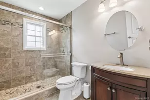 1063 Barrie Ave, Wantagh, NY 11793 - Photo 18