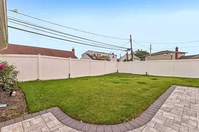 1063 Barrie Avenue, Wantagh, NY 11793 - Photo 30