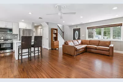 1063 Barrie Avenue, Wantagh, NY 11793 - Photo 6
