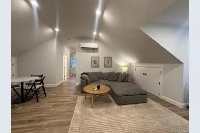 68 Nassau Road #2nd Floor, Huntington, NY 11743 - Photo 4