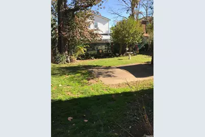 2 B Graywood Road #B, Port Washington, NY 11050 - Photo 10
