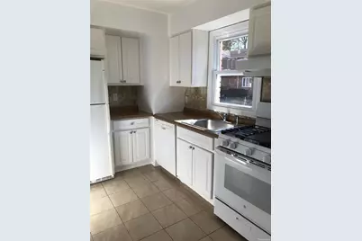 2 B Graywood Road #B, Port Washington, NY 11050 - Photo 4