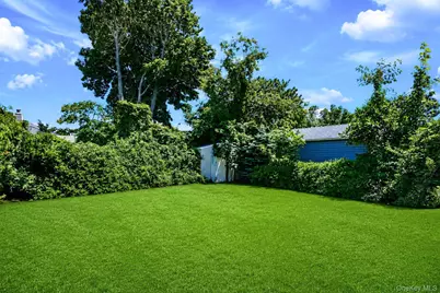 218 Venetian Boulevard, Lindenhurst, NY 11757 - Photo 34