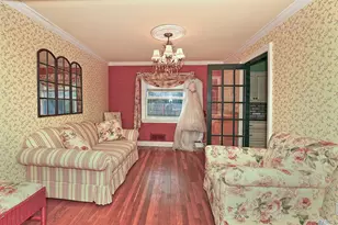 10 Linford Ln, Melville, NY 11747 - Photo 12
