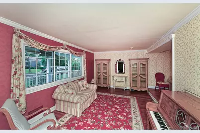 10 Linford Lane, Melville, NY 11747 - Photo 8