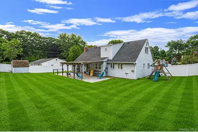 70 Clymer Street, Port Jefferson Station, NY 11776 - Photo 32