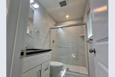 25 Walnut Street, Coram, NY 11727 - Photo 12