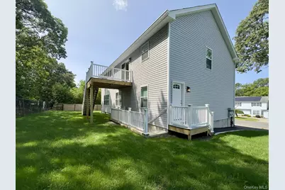 25 Walnut Street, Coram, NY 11727 - Photo 20