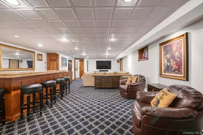 15 Parkwold Drive W, Valley Stream, NY 11580 - Photo 20